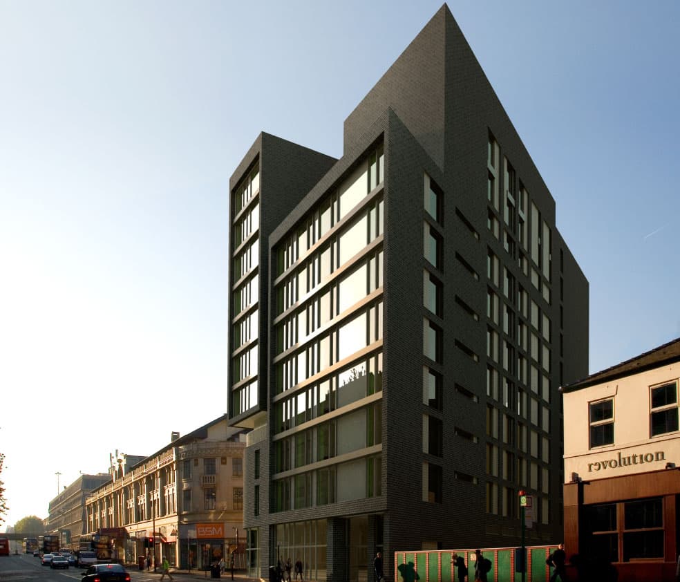 Holiday Inn Manchester - Image 3